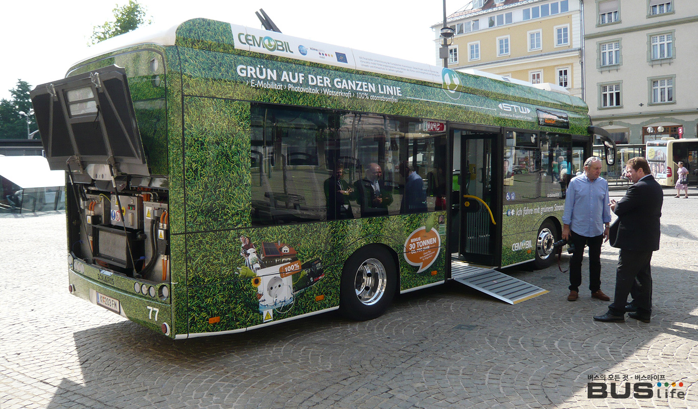 Der erste Solaris-Elektrobus fährt in Klagenfurt auf Linie