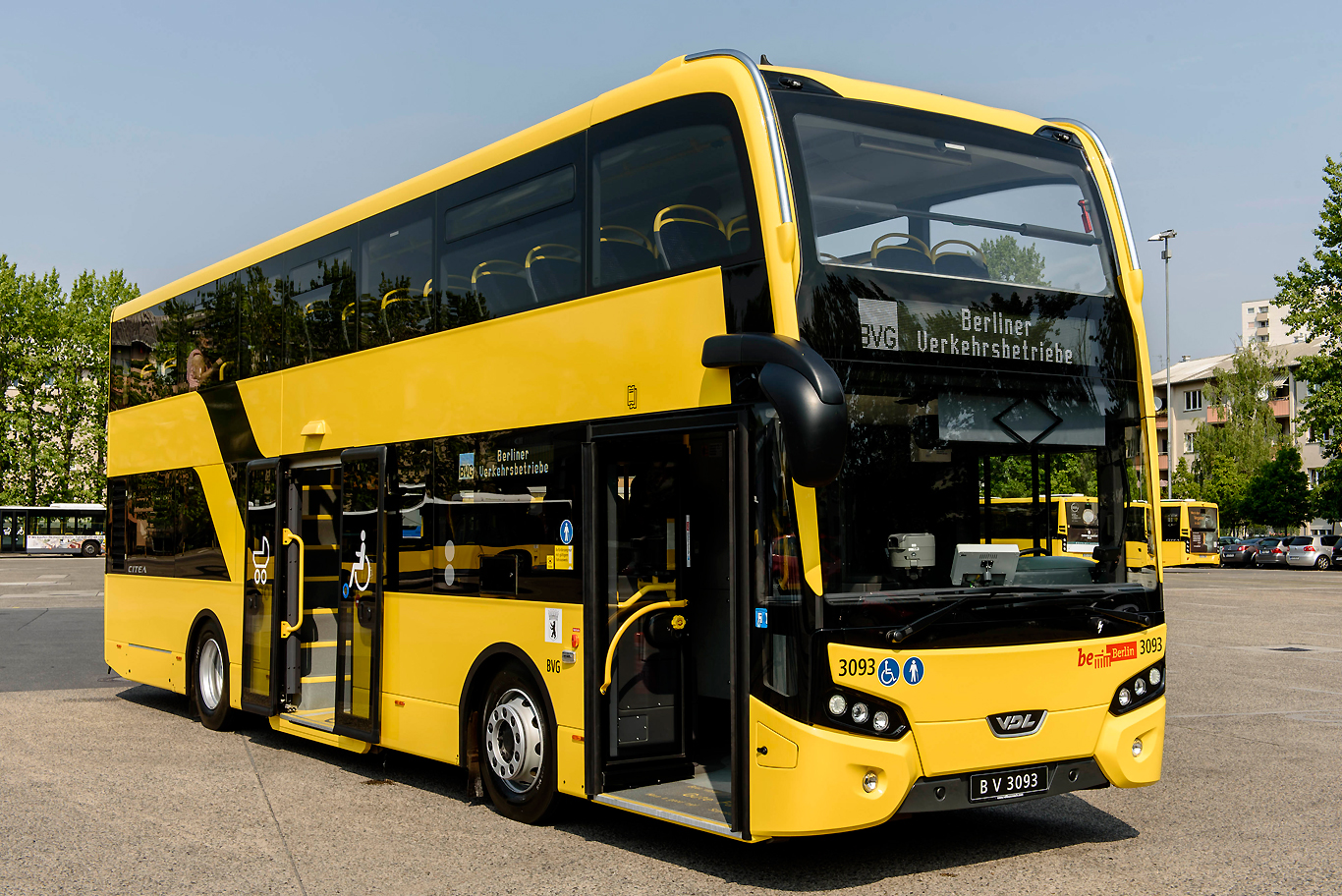 VDL Bus & Coach liefert ersten Citea Low Floor-Doppeldecker an BVG