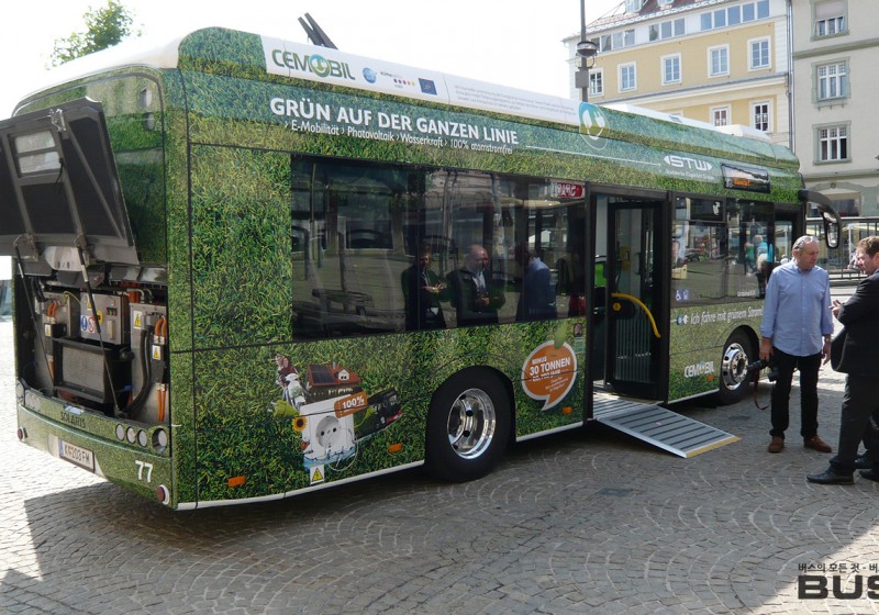 Der erste Solaris-Elektrobus fährt in Klagenfurt auf Linie